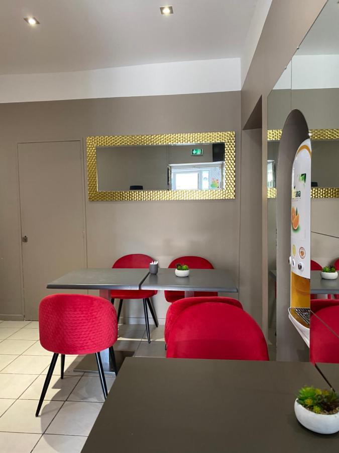 Hotel Kyriad Direct Centre 2*